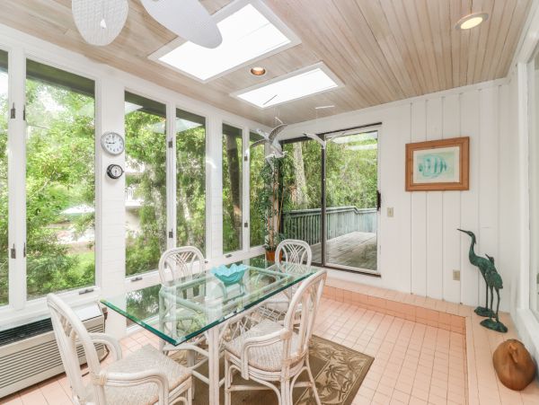 Hilton Head Pet Friendly Vacation Rental Four Bedroom Luxury Beach Home with Pool