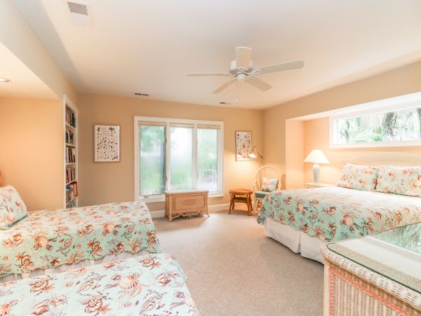 Hilton Head Pet Friendly Vacation Rental Four Bedroom Luxury Beach Home with Pool