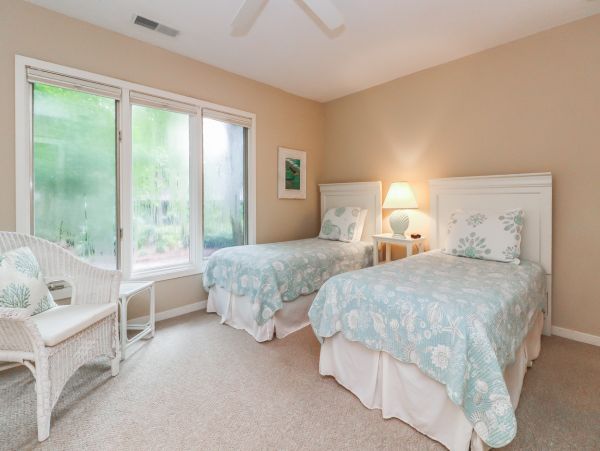 Hilton Head Pet Friendly Vacation Rental Four Bedroom Luxury Beach Home with Pool