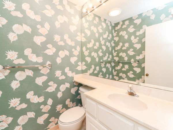 Hilton Head Pet Friendly Vacation Rental Four Bedroom Luxury Beach Home with Pool