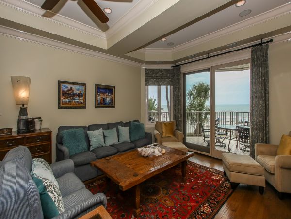 Three Bedroom Beachfront Accommodation in Hilton Head