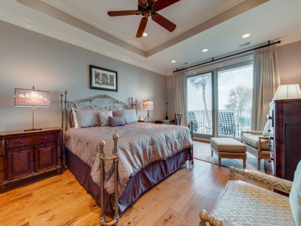 Three Bedroom Beachfront Accommodation in Hilton Head