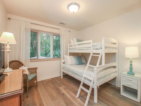 Sea Pines Beach Vacation Home With Pool & Hot Tub 12 Guests