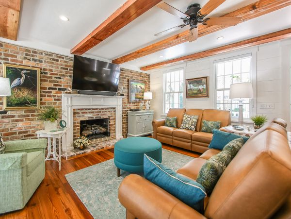 Main House & Separate Guest House in Hilton Head