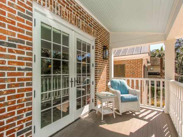 Main House & Separate Guest House in Hilton Head