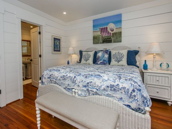 Main House & Separate Guest House in Hilton Head