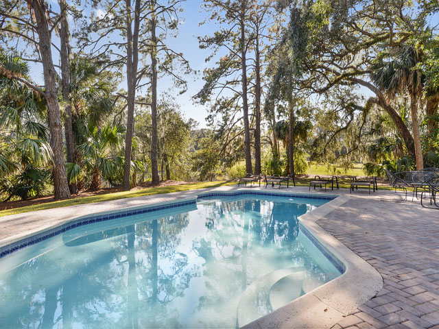 Charming Four Bedroom Hilton Head Vacation Rental Walk to Beach