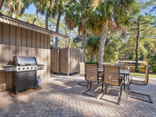 Charming Four Bedroom Hilton Head Vacation Rental Walk to Beach