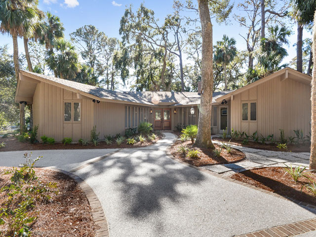 Charming Four Bedroom Hilton Head Vacation Rental Walk to Beach