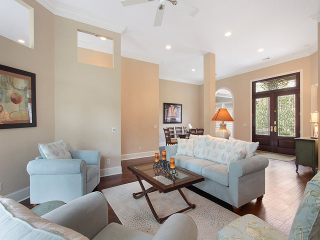 Charming Vacation Rental on Hilton Head. Call Today.