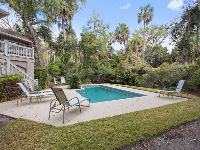 Charming Vacation Rental on Hilton Head. Call Today.