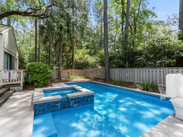Charming Vacation Rental on Hilton Head. Call Today.