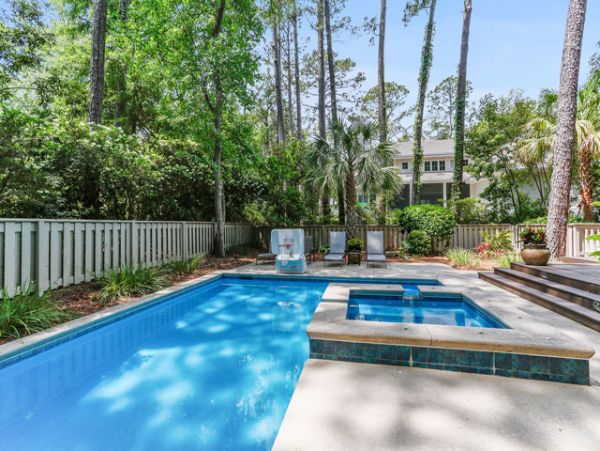 Charming Vacation Rental on Hilton Head. Call Today.