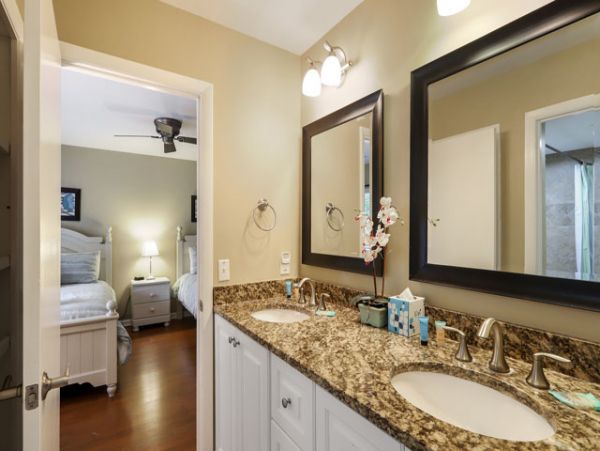 Hilton Head Vacation Accommodation Walk to Beach