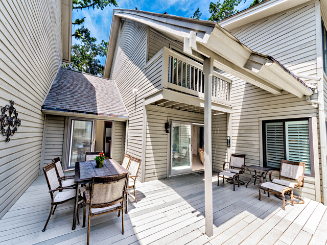 Charming Vacation Rental on Hilton Head. Call Today.