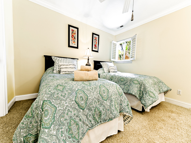 Charming Vacation Rental on Hilton Head. Call Today.