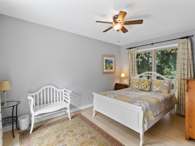 Hilton Head Luxury Vacation Accommodation Walk to Beach