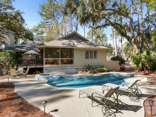 Walk To Harbour Town Beach Home