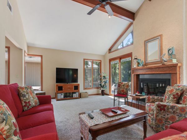 Charming Vacation Rental on Hilton Head. Call Today.