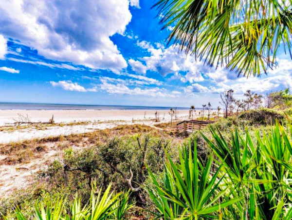 Hilton Head Vacation Accommodation Walk to Beach