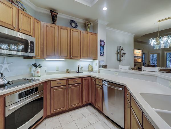 Charming Vacation Rental on Hilton Head. Call Today.