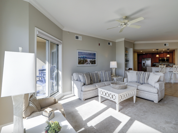 Beautiful Vacation Condo with 2 Bedrooms & Ocean Views