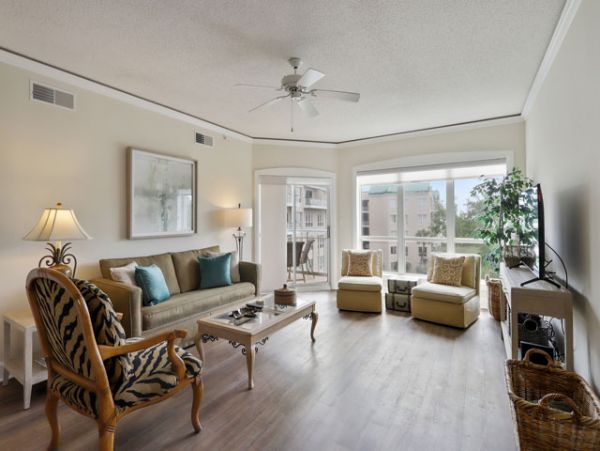 Ample, Two Bedroom Condo on Palmetto Dunes. Great location.