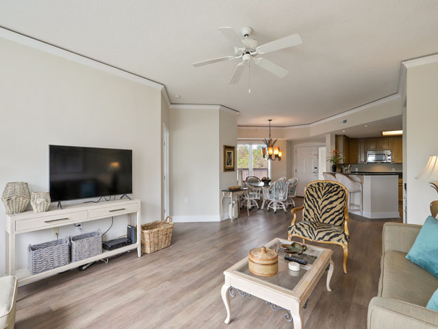 Ample, Two Bedroom Condo on Palmetto Dunes. Great location.