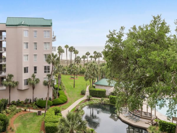 Ample, Two Bedroom Condo on Palmetto Dunes. Great location.