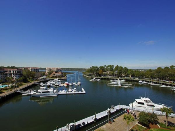 Hilton Head Vacation Rental Sleeps Eight Guests
