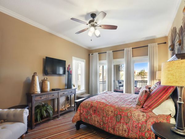 Hilton Head Luxury Vacation Rental Sleeps Eight Guests