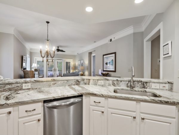 Hilton Head Home 993310