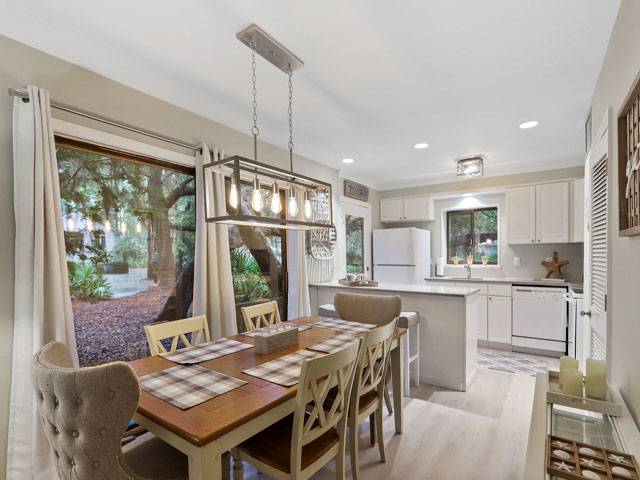 Charming Vacation Rental on Hilton Head. Call Today.