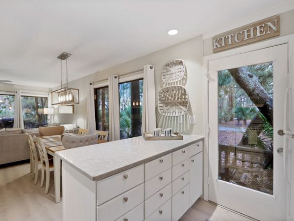 Charming Vacation Rental on Hilton Head. Call Today.