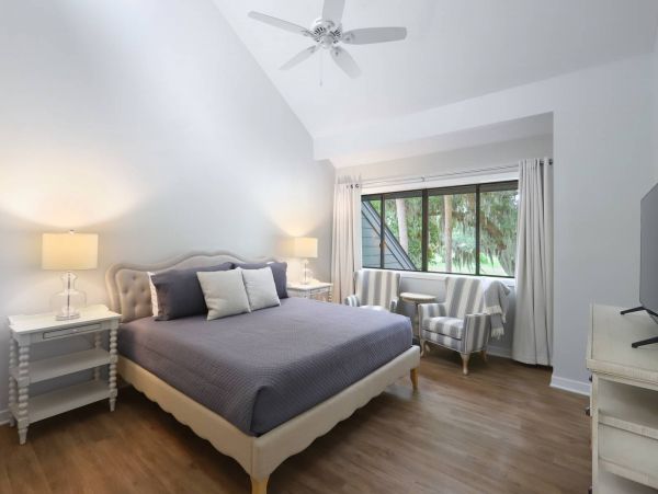 Hilton Head Luxury Vacation Accommodation Walk to Beach