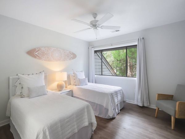 Hilton Head Luxury Vacation Accommodation Walk to Beach