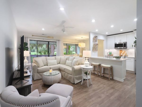 Hilton Head Luxury Vacation Accommodation Walk to Beach