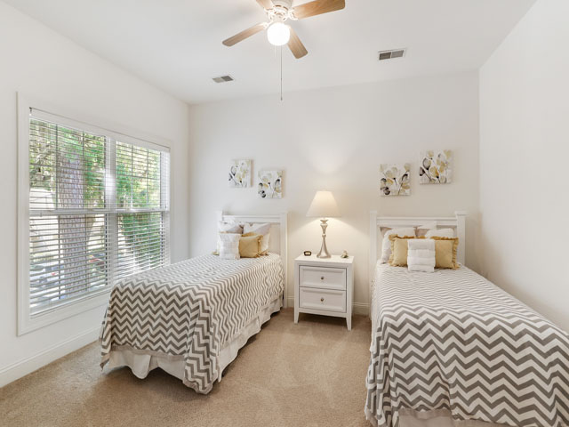 Hilton Head Vacation Accommodation Drive to Beach