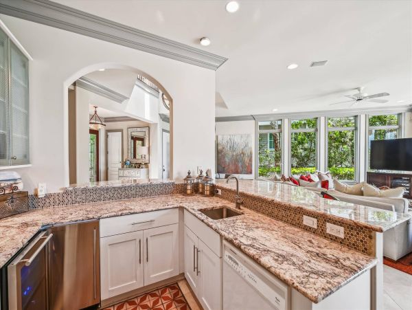 Hilton Head Oceanfront Vacation Rental with Private Pool - Luxury Coastal Home with Panoramic Views