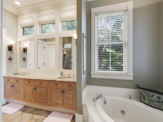 Hilton Head Luxury Vacation Accommodation on Beach