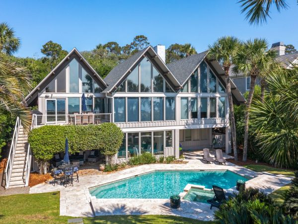 Hilton Head Private Path to Beach  Sleeps 18 Guests
