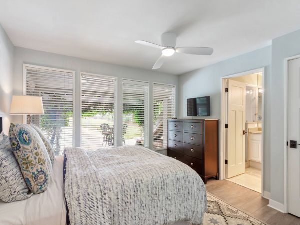 Hilton Head Private Path to Beach  Sleeps 18 Guests