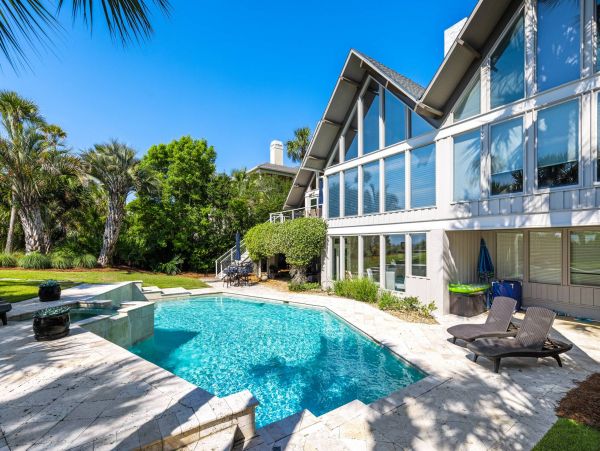 Hilton Head Private Path to Beach  Sleeps 18 Guests