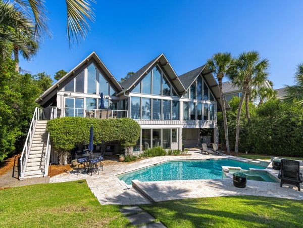 Hilton Head Private Path to Beach  Sleeps 18 Guests