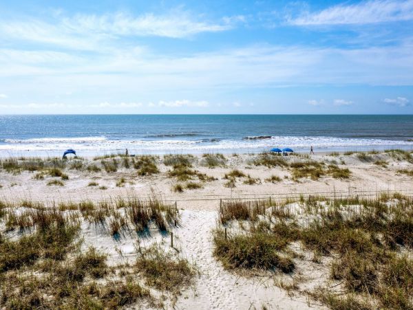 Hilton Head Private Path to Beach  Sleeps 18 Guests