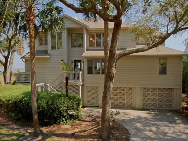 Charming Vacation Rental on Hilton Head. Call Today.