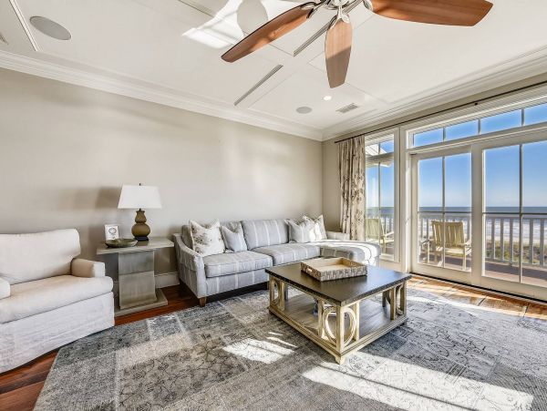 Hilton Head Luxury Vacation Rental Home Sleeps Twelve Guests