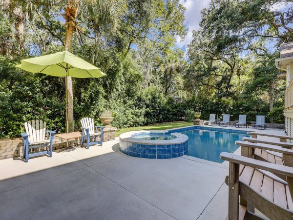 Hilton Head Vacation Rental - Eight Bedroom Hilton Head Beach House with Pool