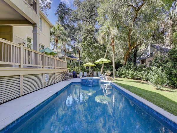 Hilton Head Vacation Rental - Eight Bedroom Hilton Head Beach House with Pool