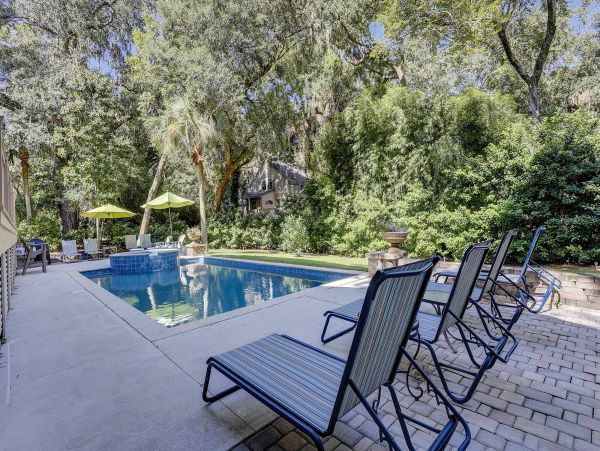 Hilton Head Vacation Rental - Eight Bedroom Hilton Head Beach House with Pool